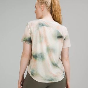 Lululemon running and training tshirt